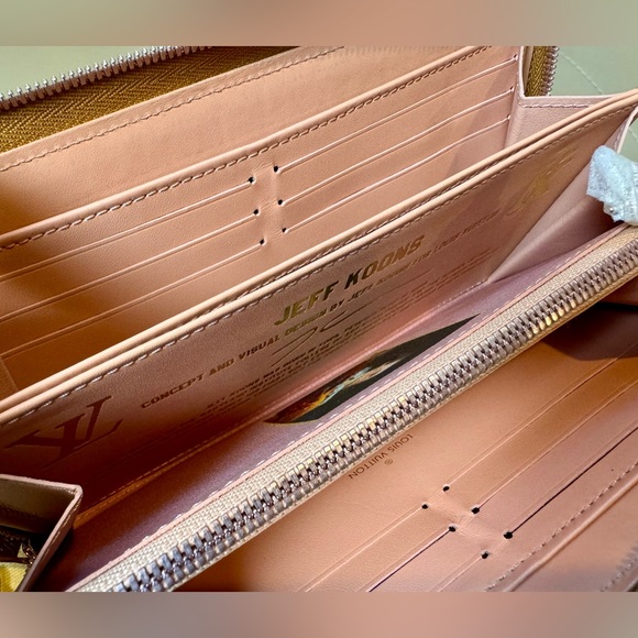 Louis Vuitton Limited Edition Jeff Koons wallet - Picture 10 of 14